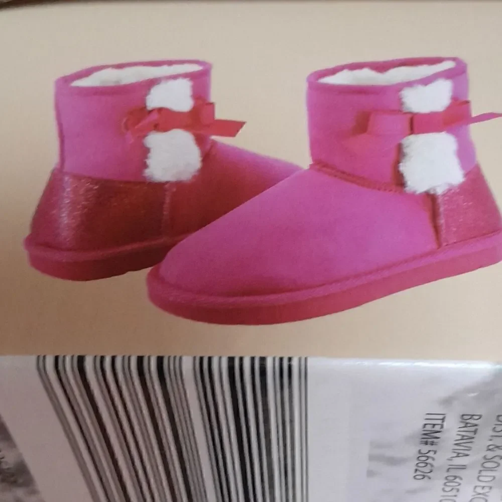 Lily and Dan Cozy Boots...Size 7-8